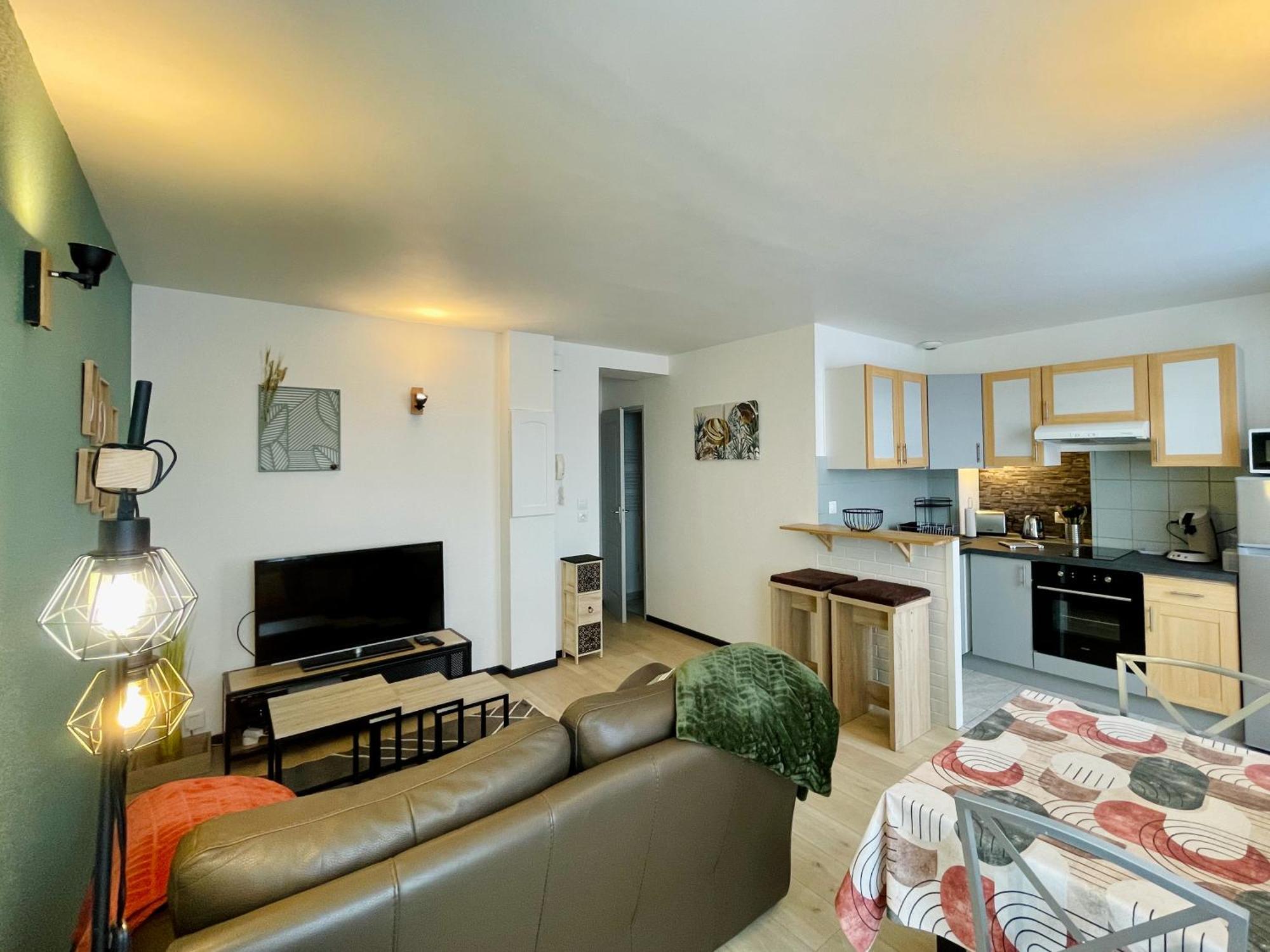 Joli Appartement Avec Parking Montbéliard Exterior foto